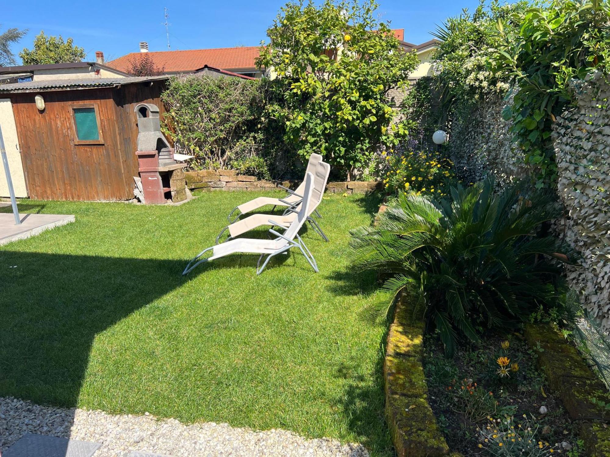 Casa Vacanze Vespucci Torre del Lago Puccini Exterior photo